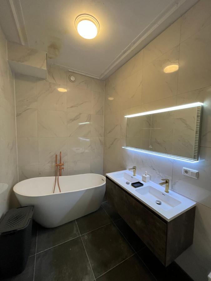 Artistic Independent Apartment, City Centre Dordrecht Exterior photo
